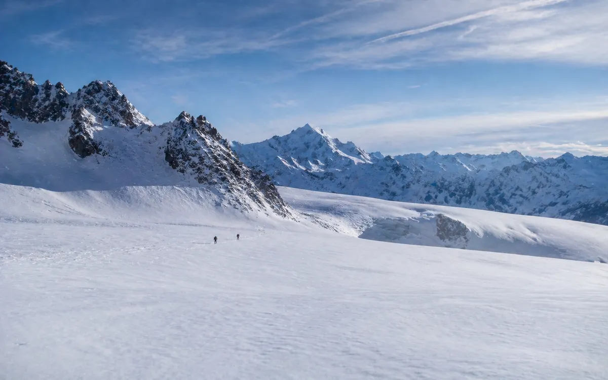 Macizo del Mont Blanc al amanecer visto desde Chamonix
